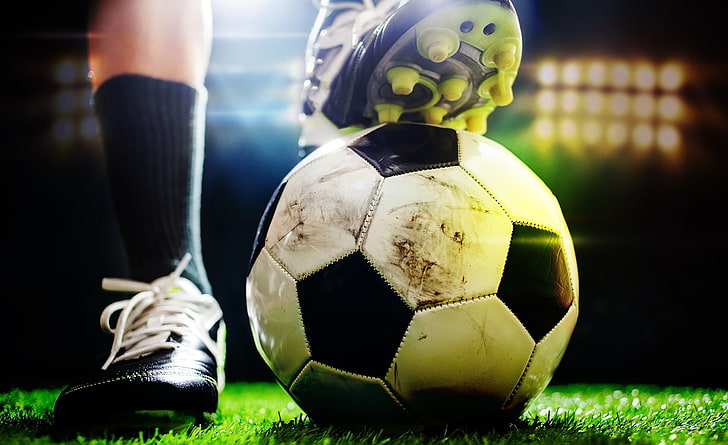 乒乓球台的台面高度